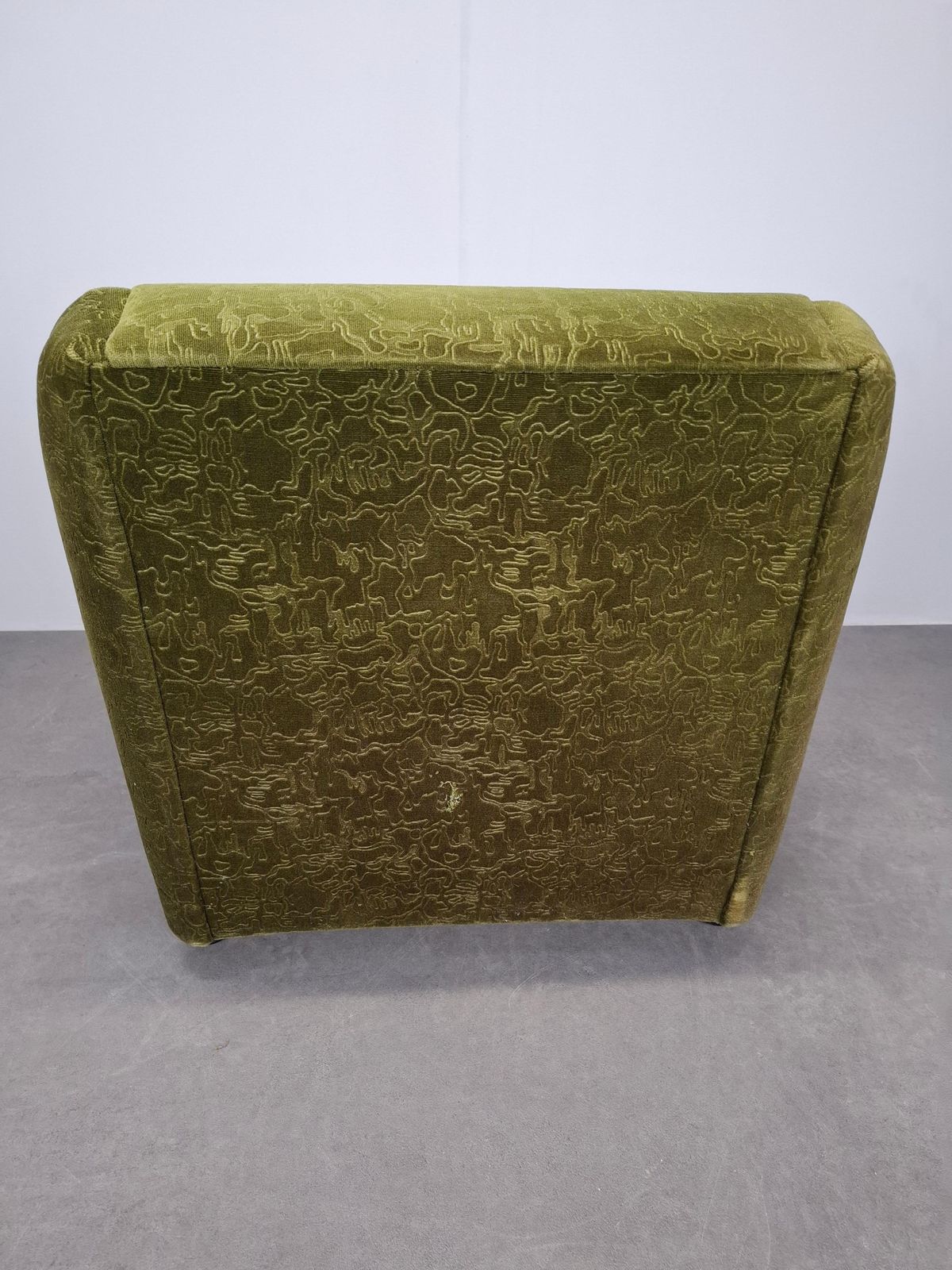 photo vinterior Mid Century Czechoslovak Green Plush Armchair, 1970s