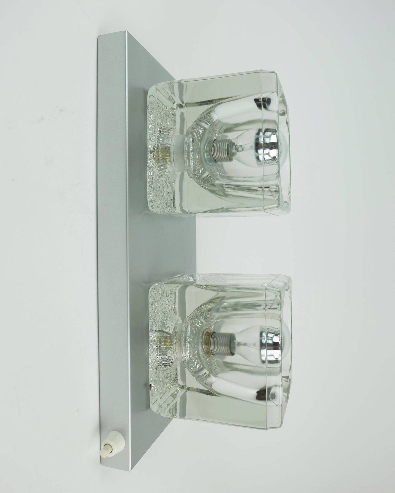 Peill & Putzler N° 1 Of 2 Wall Light, 60s/70s Style, With 2 Glass Cubes. photo Lighting
