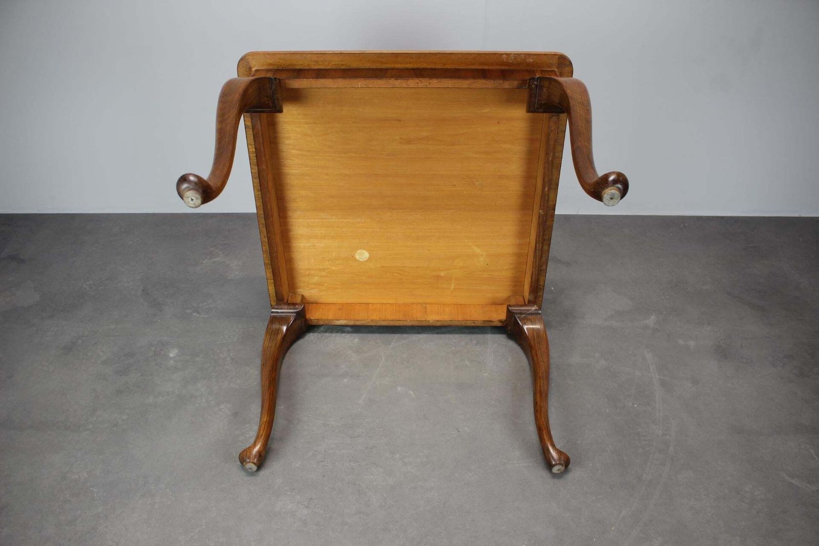 photo furniture 1930s European Art Deco Walnut Veneer Square Coffee Side Table With Restored Oil
