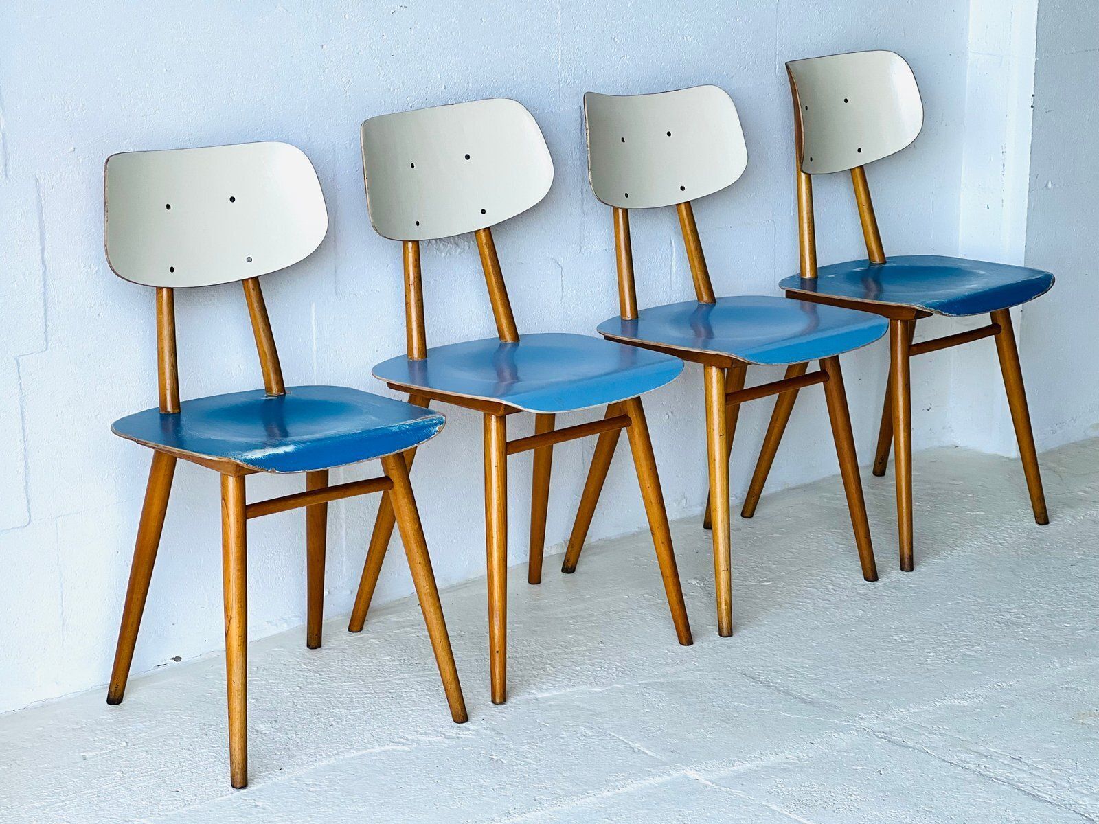photo vintage Eetkamerstoelen Van Ton, Ca. Jaren 1960, Set Van 4