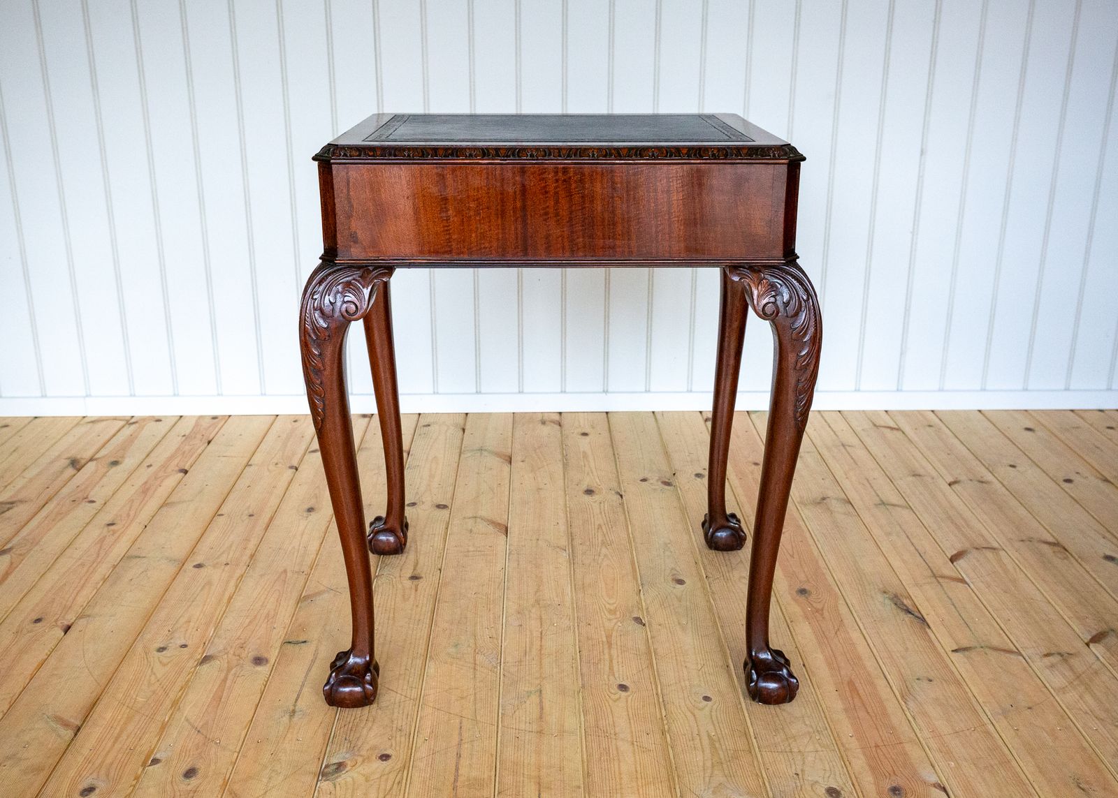 photo for sale George II Chippendale Style Desk Mahogany Leather Top Antique Consol.E Side Tabl.E Locking Drawer Cabriole Ball And Claw Fine Country House