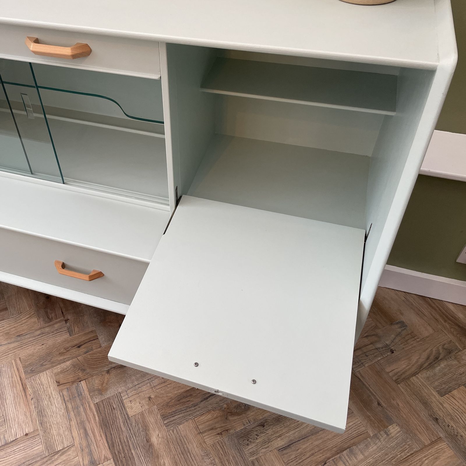 G Plan Sideboard Cocktail Unit photo vinterior