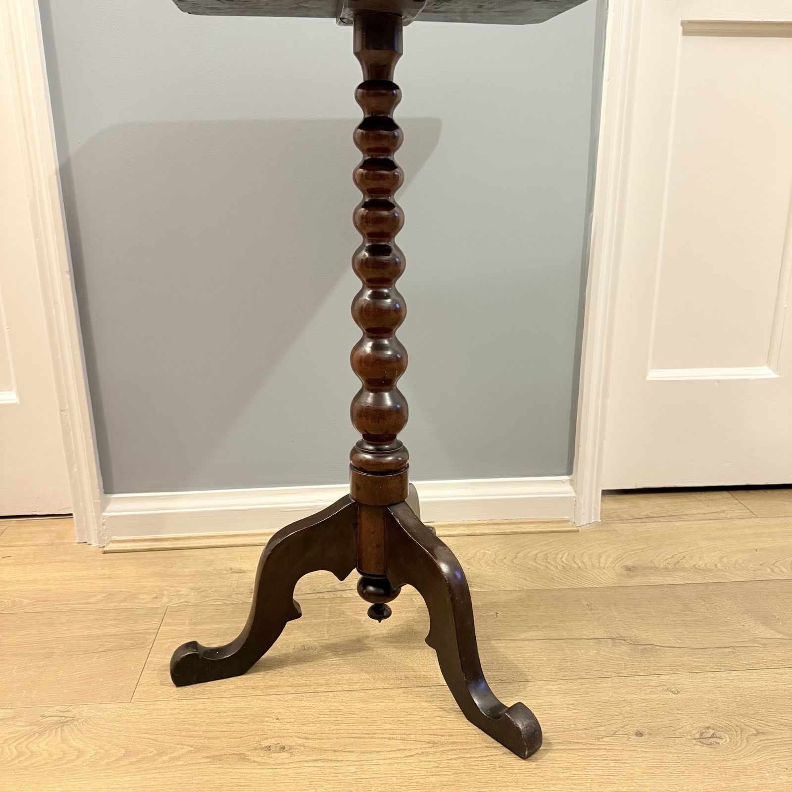 Victorian Mahogany Bobbin Tripod Table photo Furniture