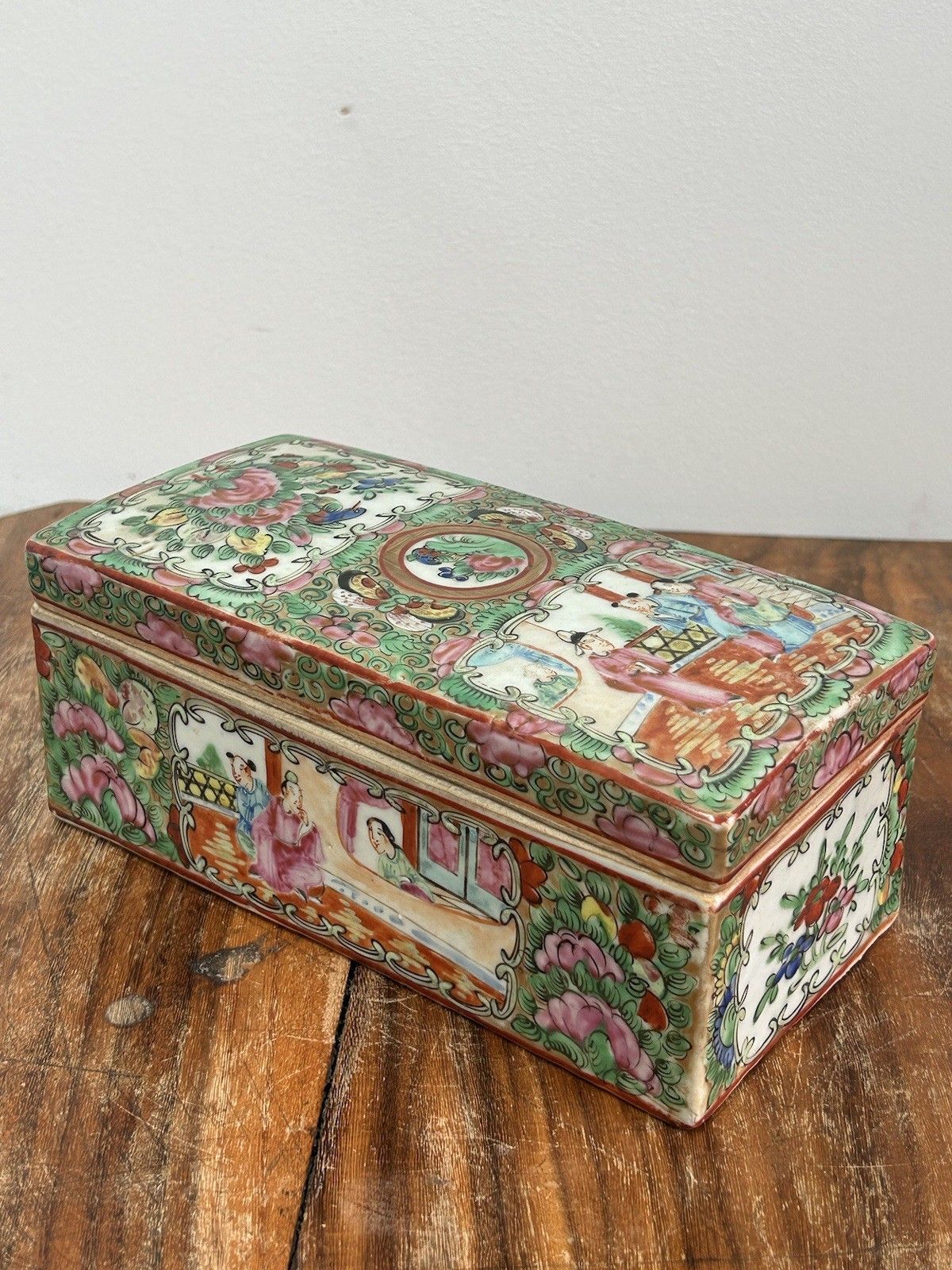 Chinese Export Famille Rose Brush Box Rose Mandarin 20thc Antique photo for sale