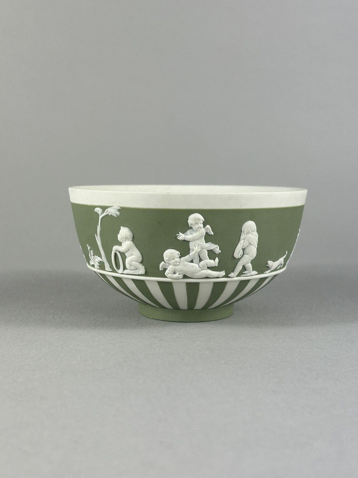 Wedgwood 1955 Green Jasperware Cherub Lion Chariot Bowl 10cm England photo Home Decor