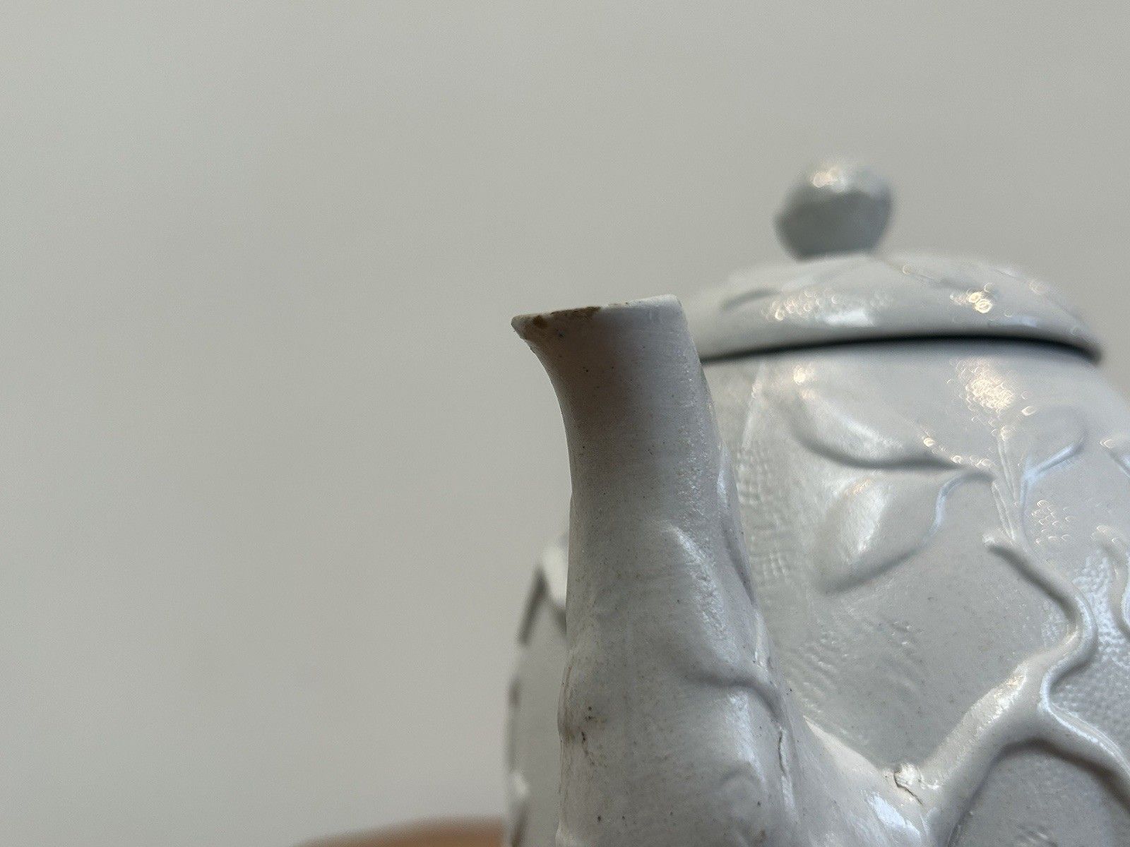 Early 19thc Minton Staffordshire White Salt Glaze Butterfly Stoneware Teapot photo Home Decor