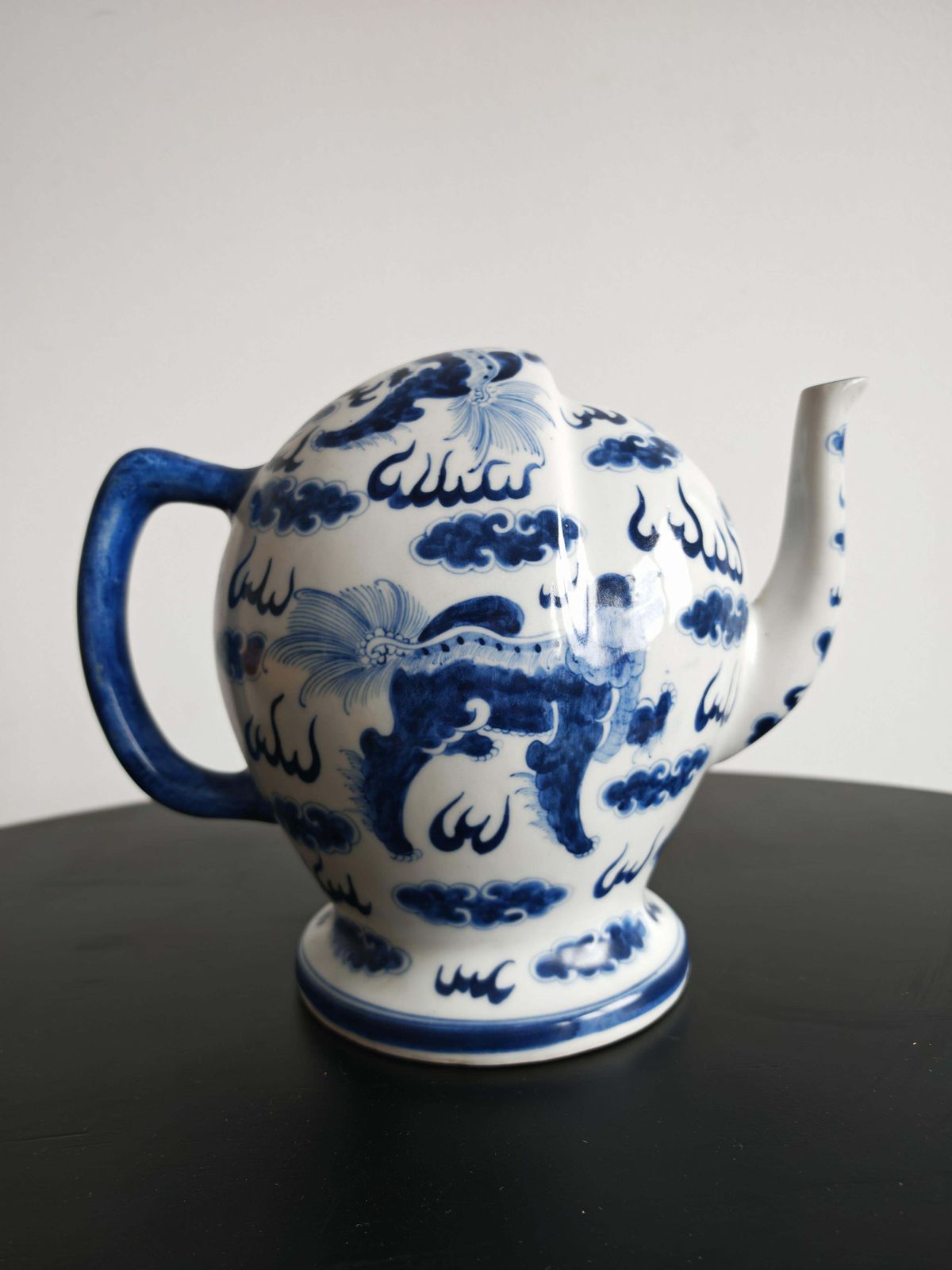 Antique Blue And White Porcelain "Cadogan" Teapot, Guangxu Period, China 19th C. photo vinterior