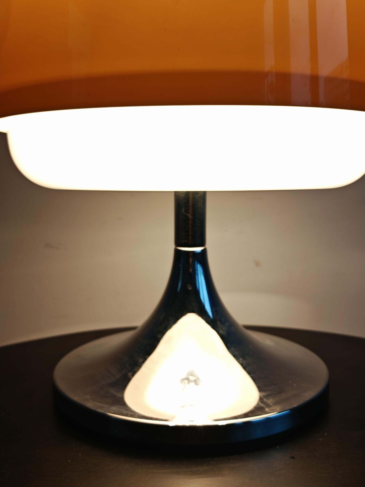 Mid Century Modern Table Lamp "Medusa" By Luigi Massoni For Harvey Guzzini photo Lighting