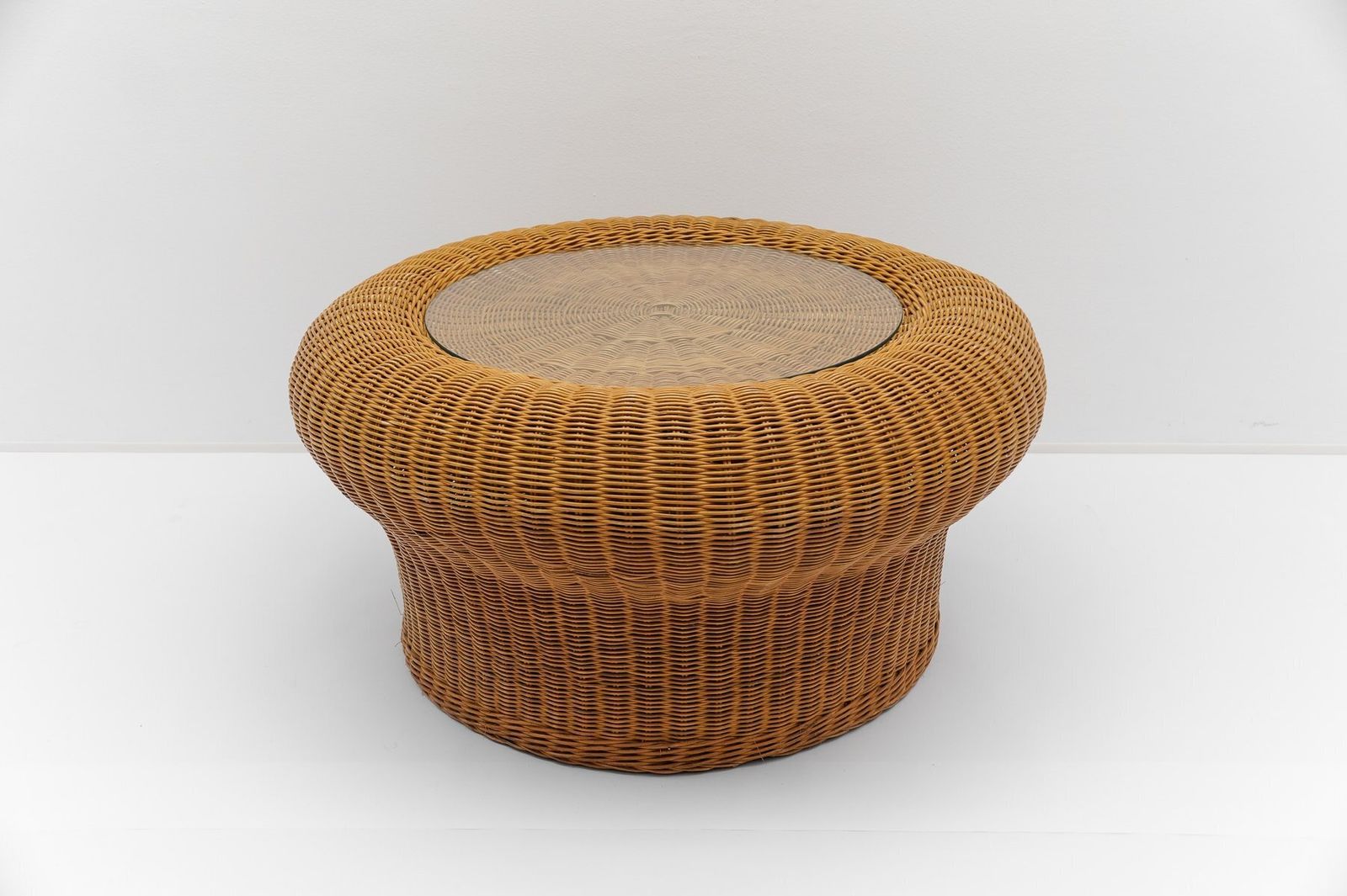 Round Coffee Table In Rattan And Glass, 1960s