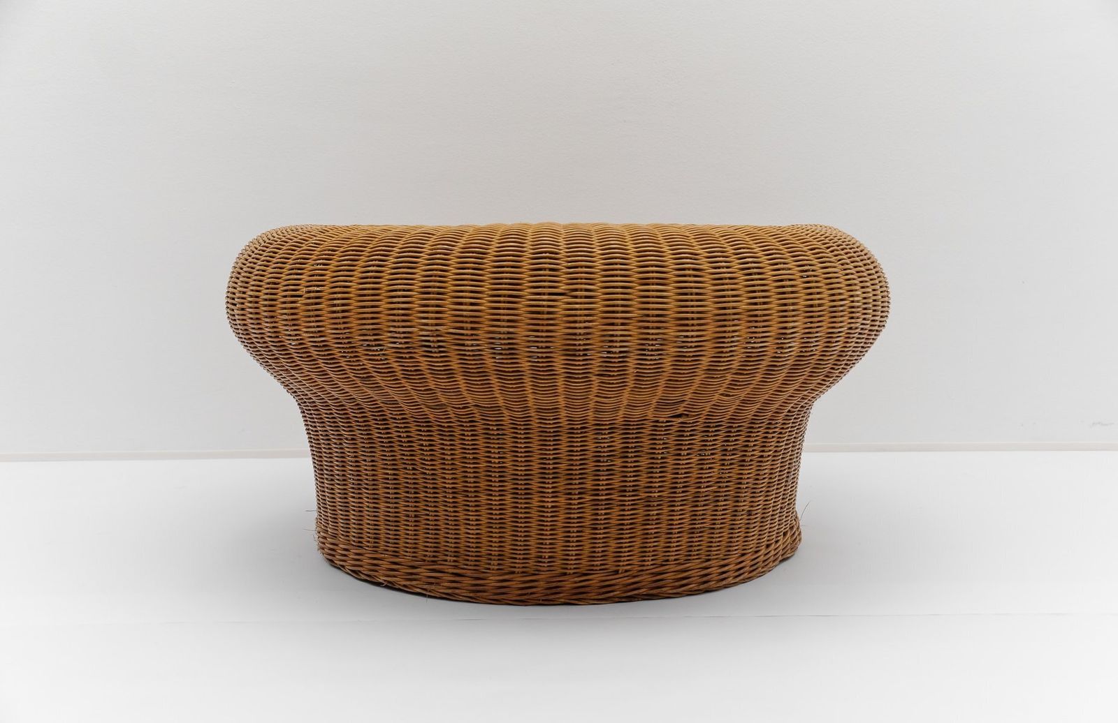 Round Coffee Table In Rattan And Glass, 1960s photo 788.0