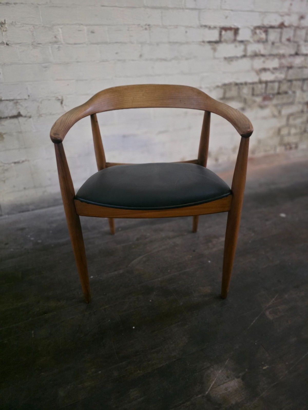Set Of 4 Danish Teak Mid Century Elbow Chairs photo vintage