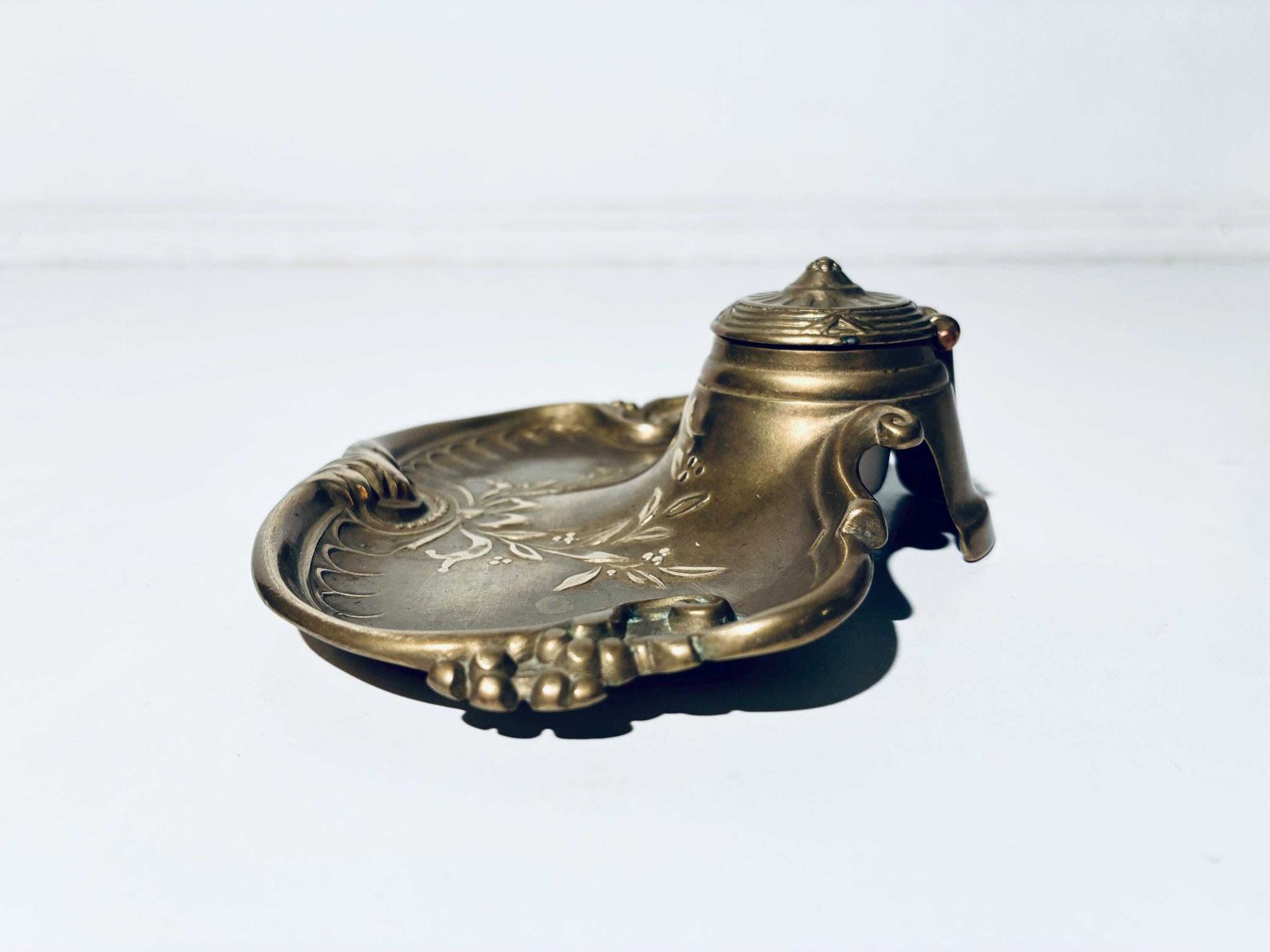 French Art Nouveau Ornamented Ink Well Stand Brass / Antique Desk Decor 1880s photo vinterior