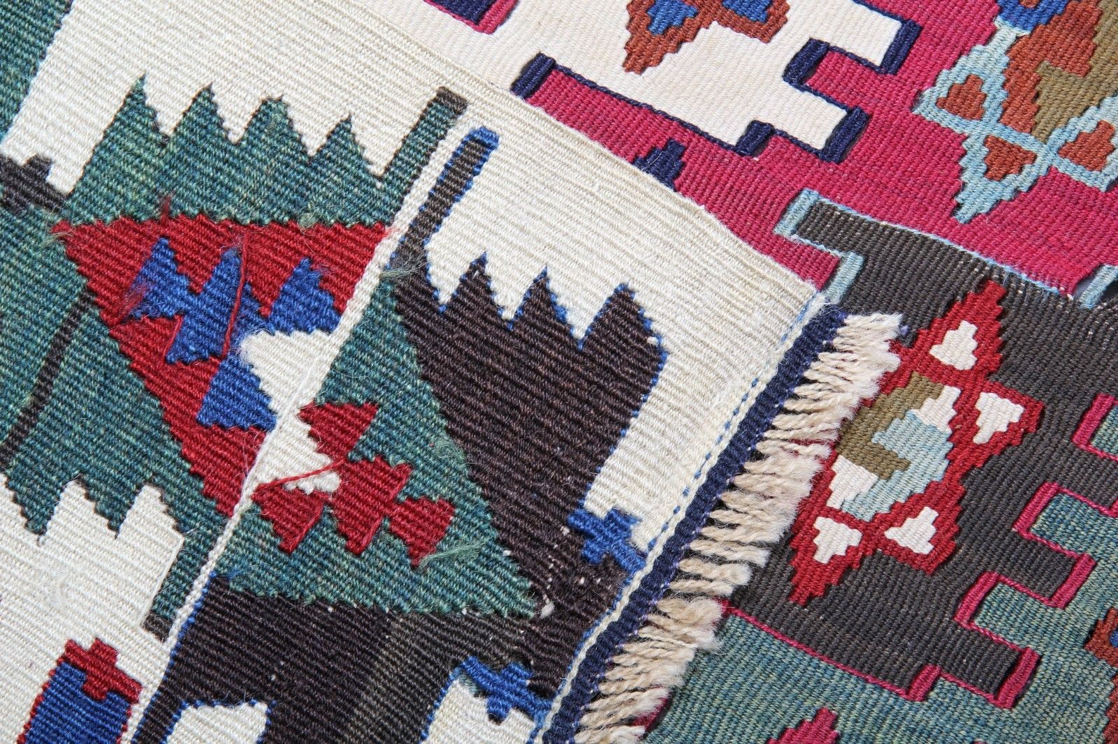 photo furniture Konya Kilim Runner Rug 1930s, Tribal Geometric Wool Flatweave 350x170cm
