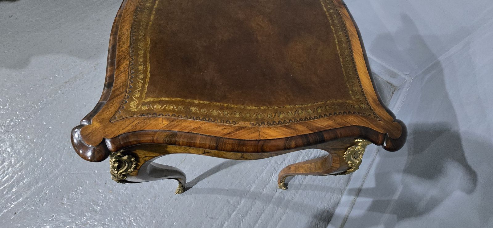 1295.0 Fine French Burr Walnut Bureau Platt Desk photo