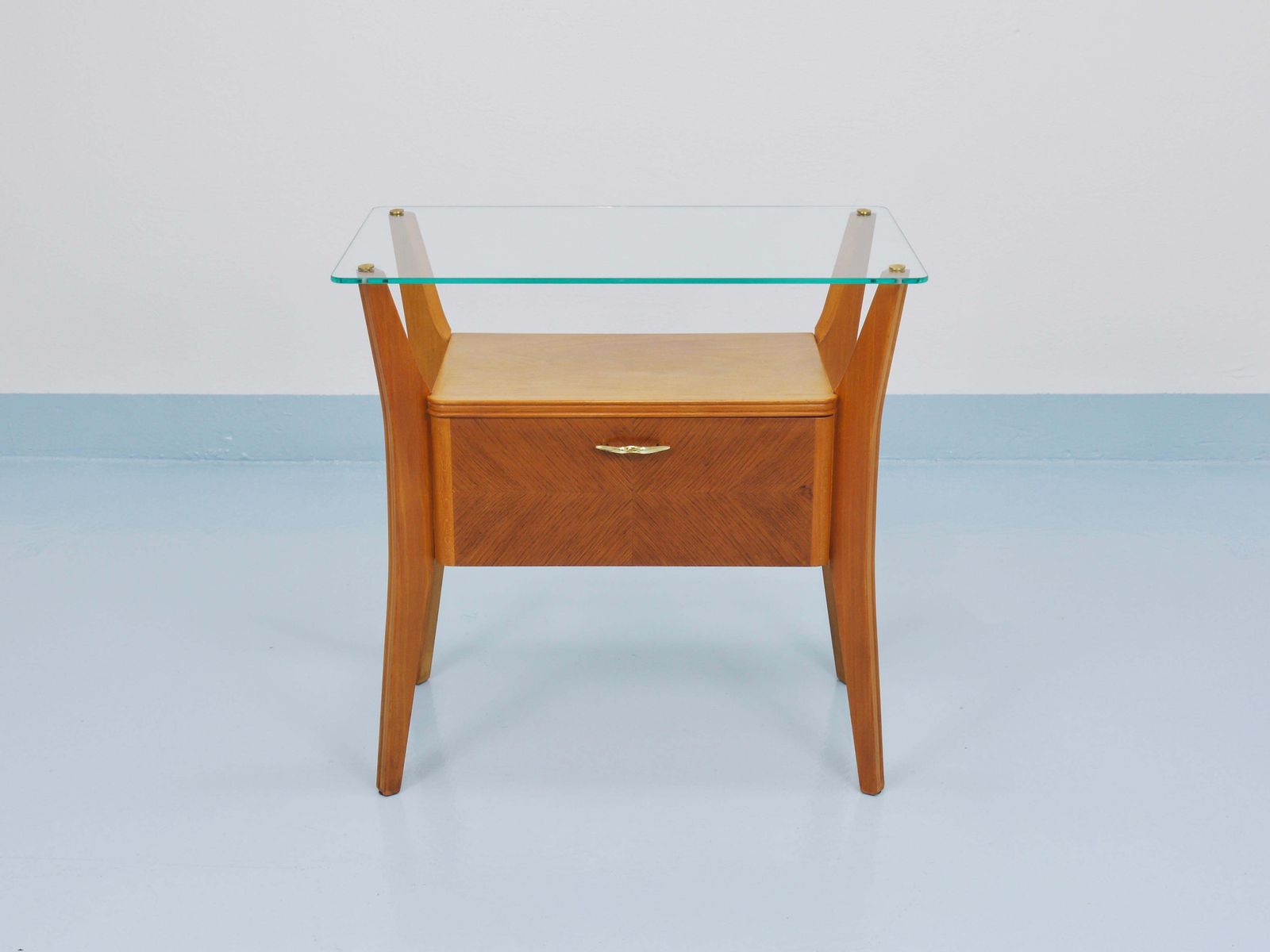 Gio Ponti Maple & Walnut Nightstand Table, La Permanente Mobili Cantù, 1940s photo Furniture