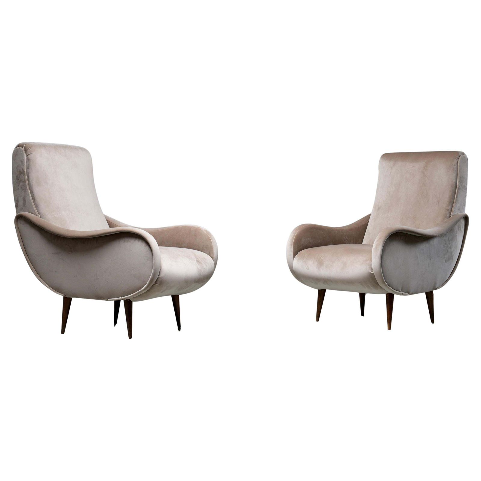 Set Van 2 Lounge Stoelen In Lichtbruin Velours En Hout, Italië, Ca. Jaren 1950