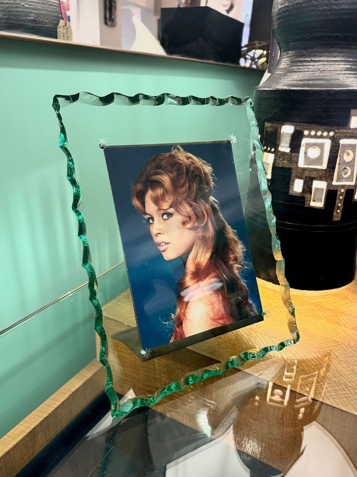 A 1930s Glass And Brass Picture Frame Attributed To Pietro Chiesa For Fontana Arte photo furniture
