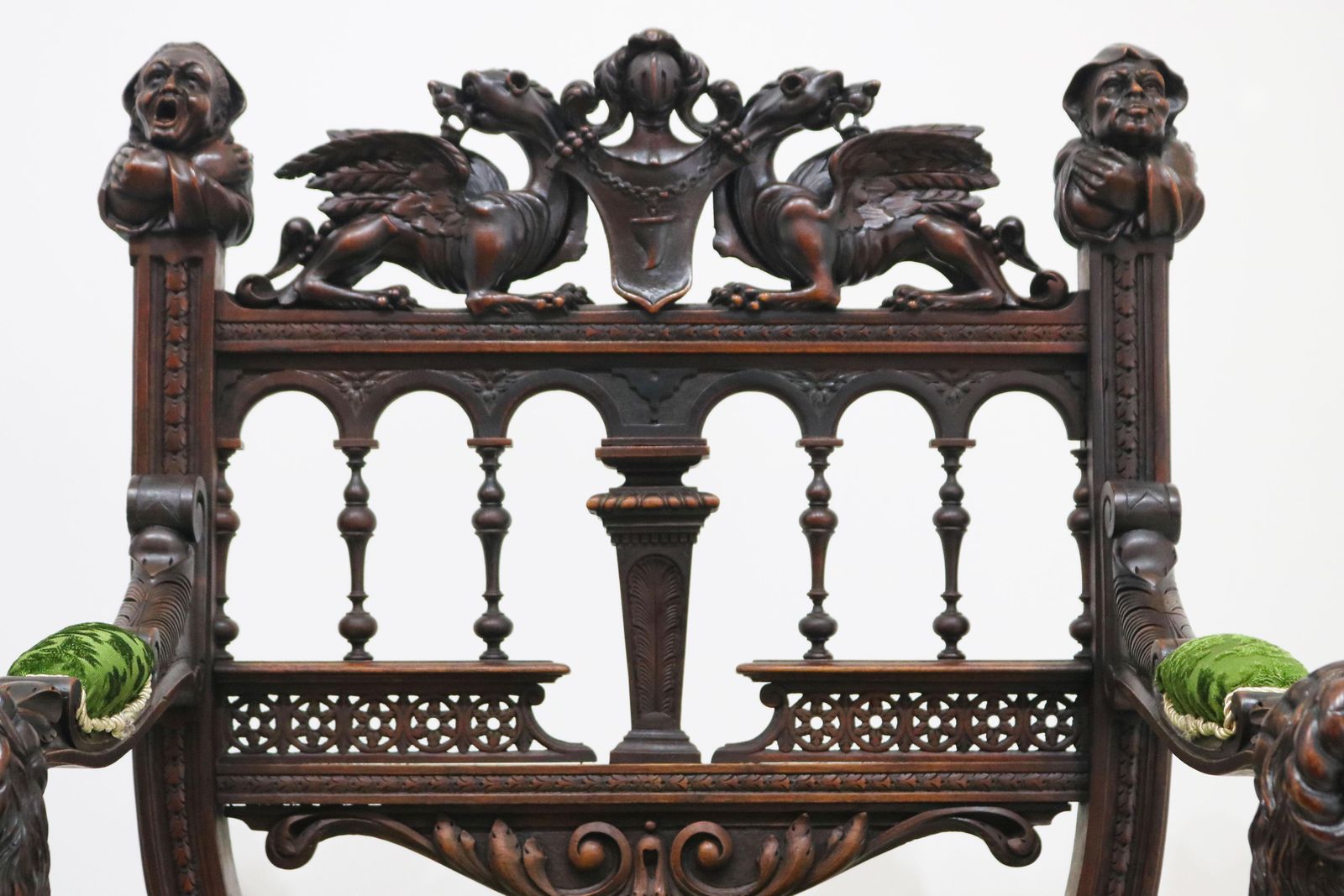 Meubels Zeldzaam Paar Gothic Revival Stoelen Door Victor Aimone, 19e Eeuw – Draken, Ridders photo