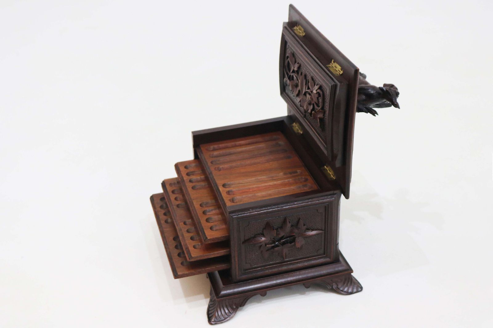 Rare Swiss Black Forest 19th Century Cigar Box / Humidor With Dog Hand Carved photo vintage