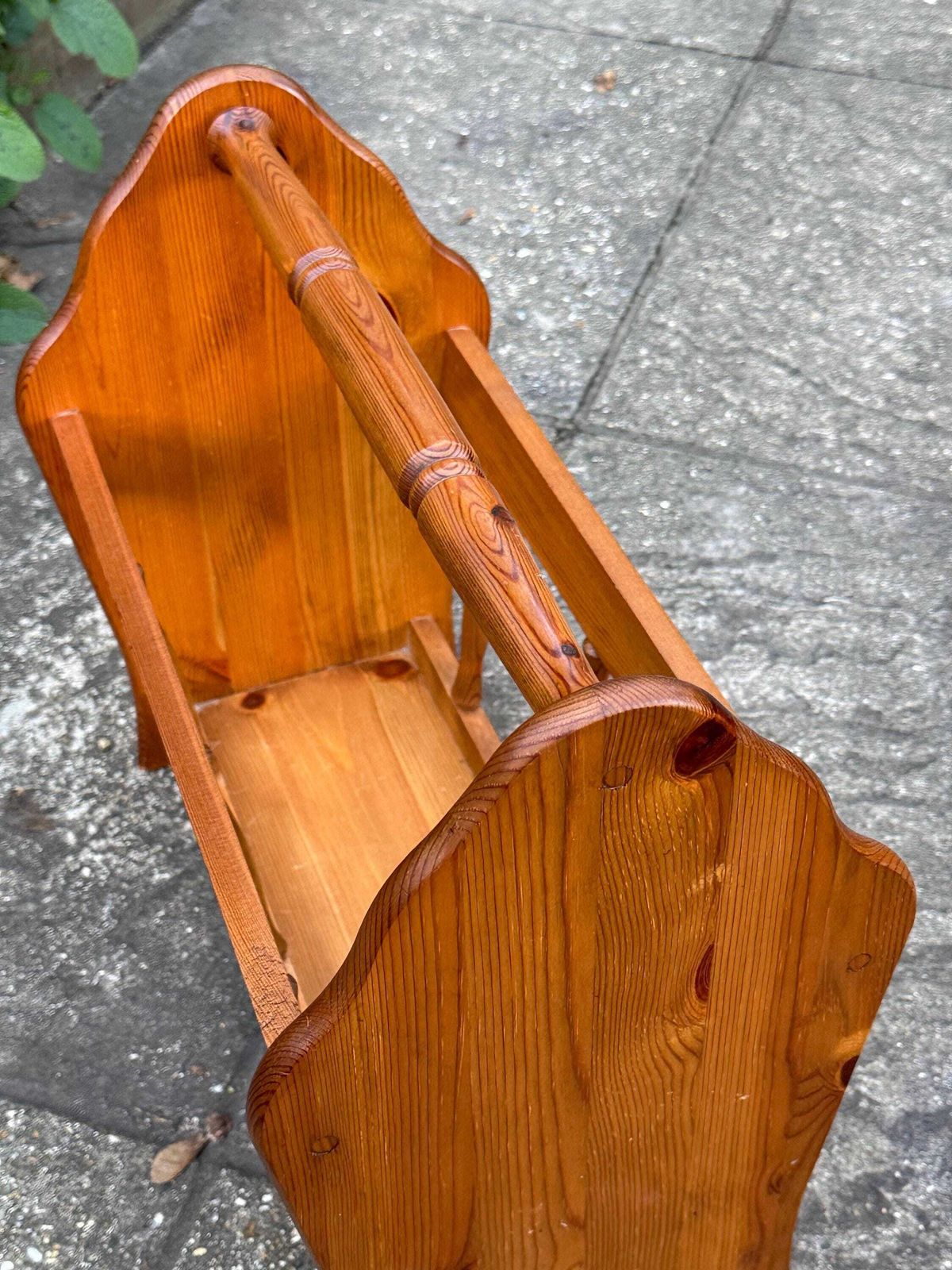 Vintage 1970s Pine Magazine Rack – Rustic Country Wooden Storage Caddy, Pine Storage Basket photo vintage