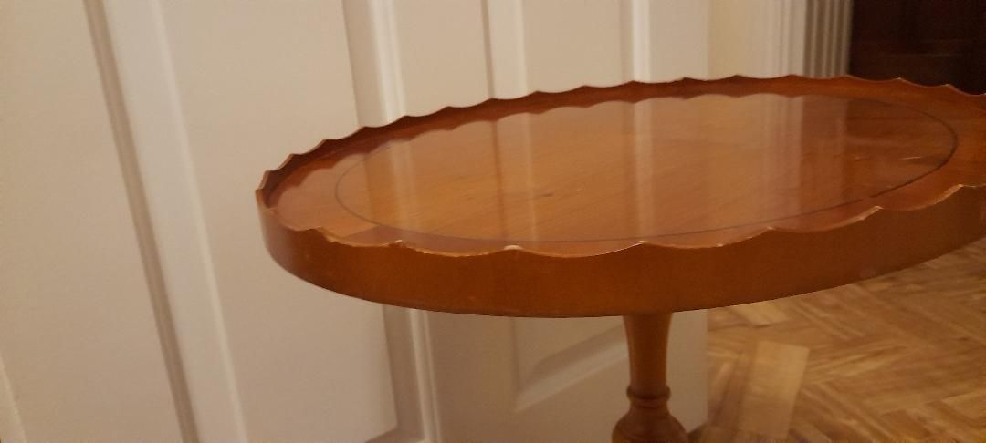 Vintage Reproduction Yew Oval Side End Lamp Pedestal Wine Table Pie Crust photo furniture