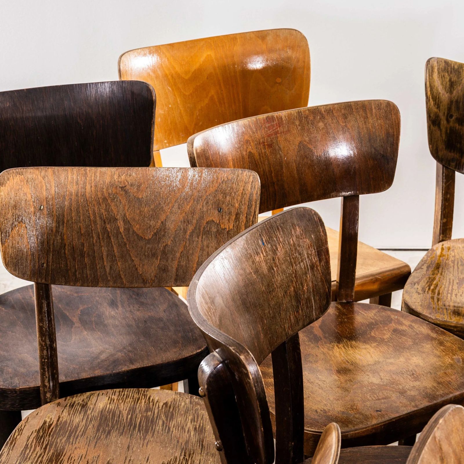 photo furniture 1950’s Harlequin Shield Back Bentwood Dining Chairs – Set Of Sixteen