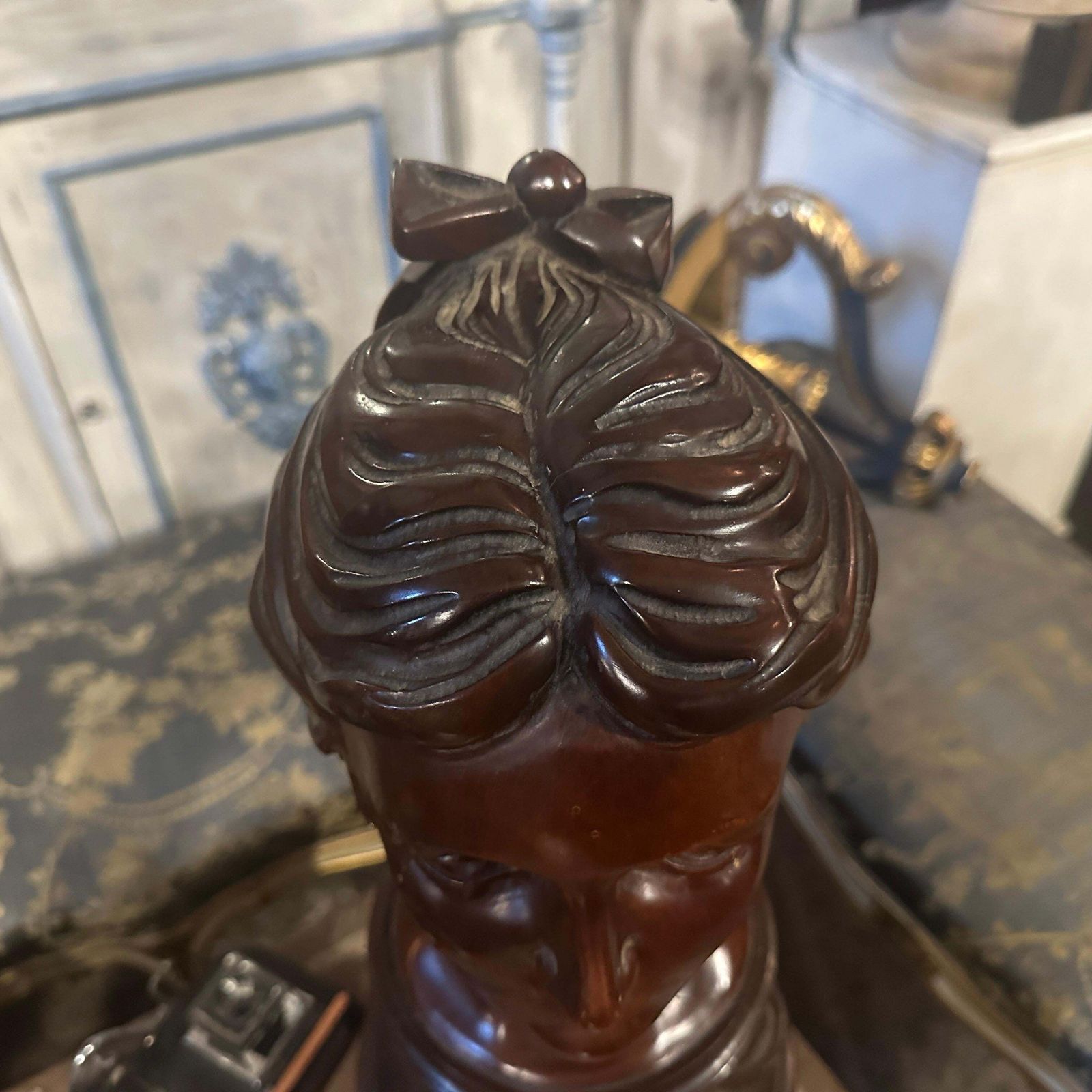 photo vintage A Sicilian Art Nouveau Wood Sculpture Of A Bust Of A Young Woman