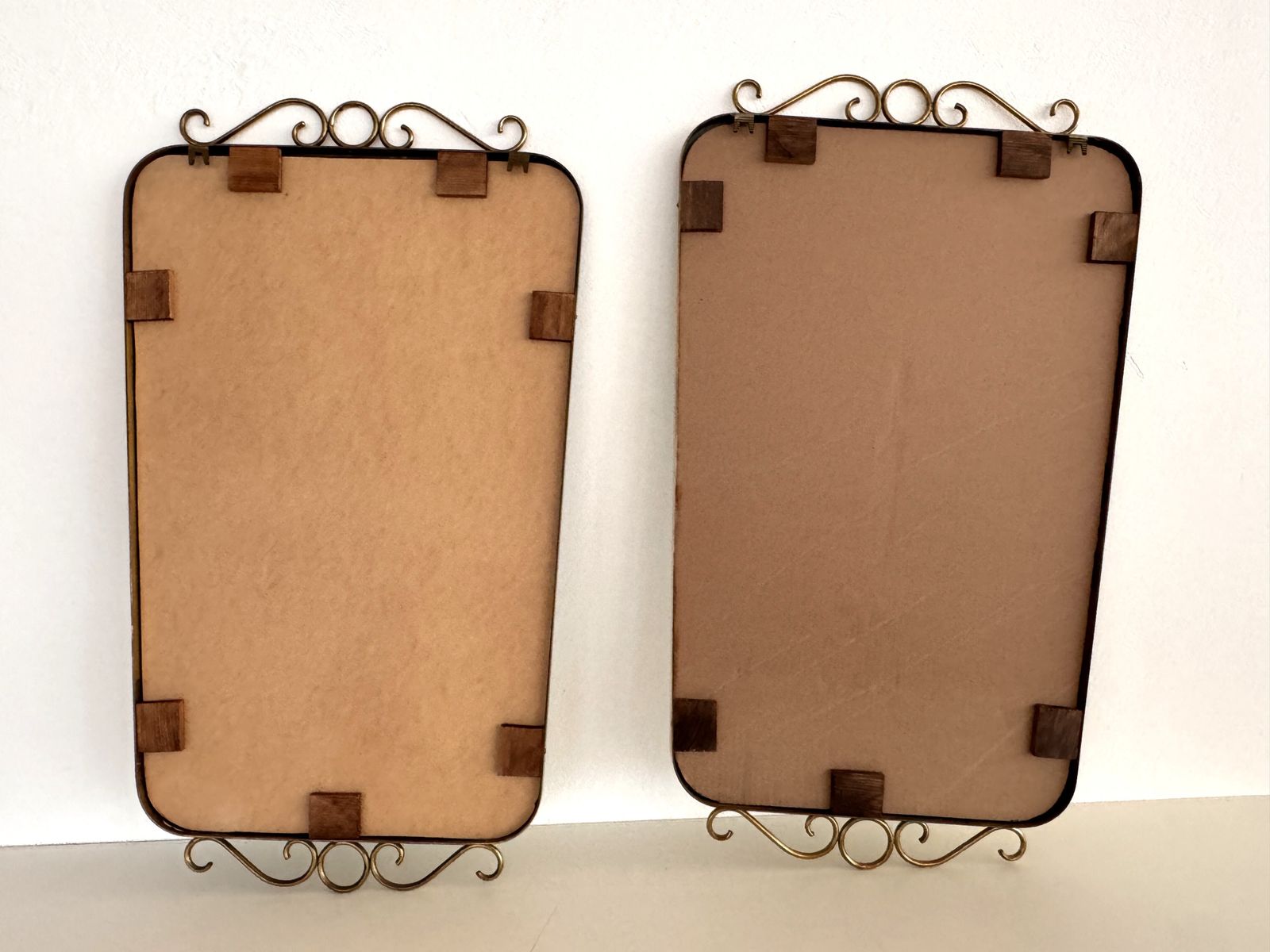Italian Midcentury Brass Wall Mirror In Gio Ponti Style, 1970s photo vinterior