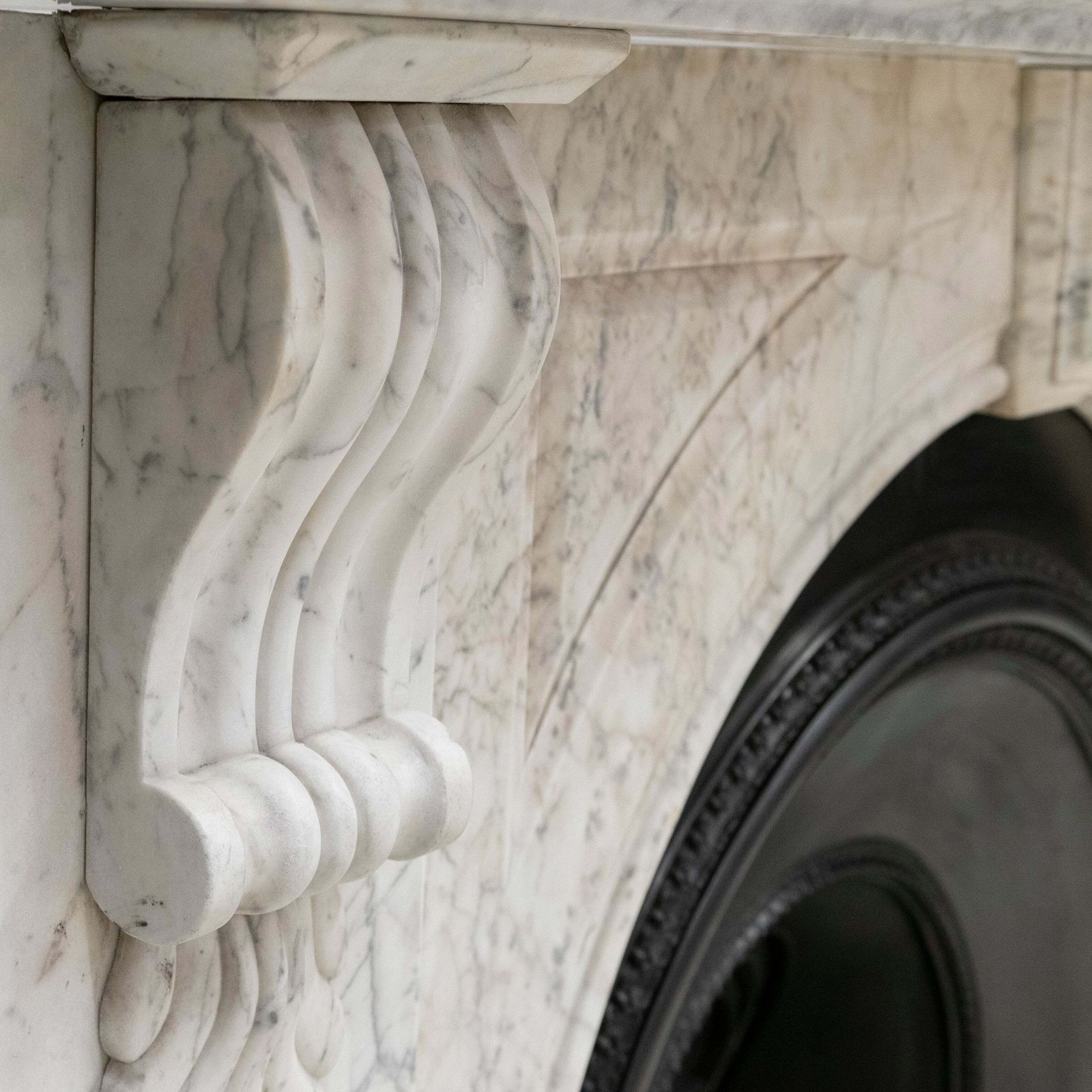 6000.0 Large Antique Victorian Carrara Marble Arched Chimneypiece photo