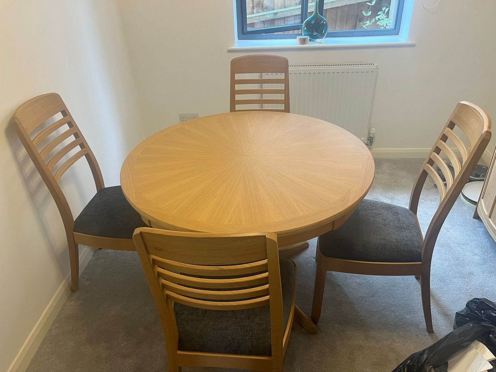 Nathan Extendable Dining Table + 4 Chairs – Sunburst Top – Excellent Condition photo for sale