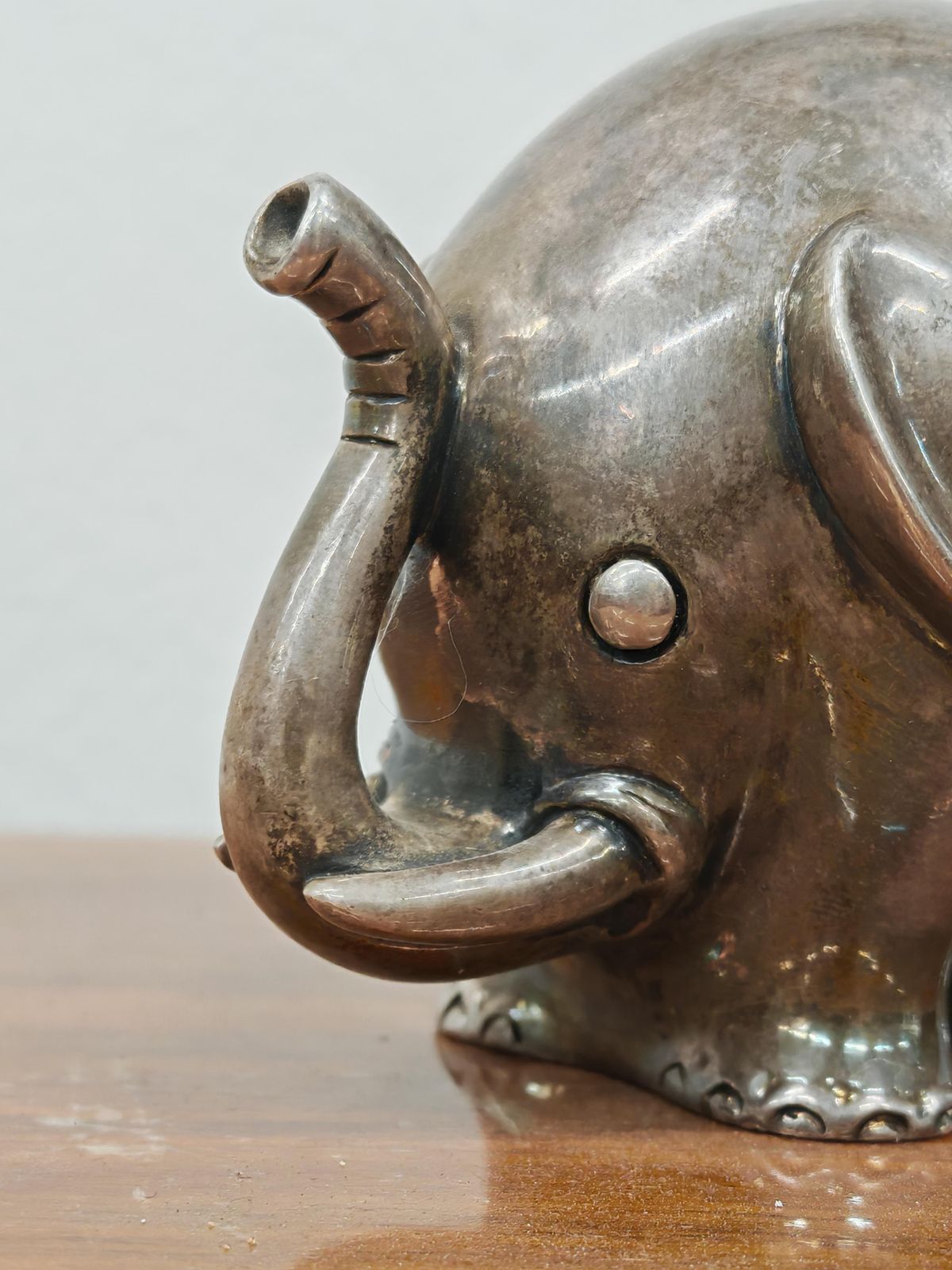 photo furniture Mid Century Modern Silver Figurine Of An Elephant, 970 Silver, Italy 1960s