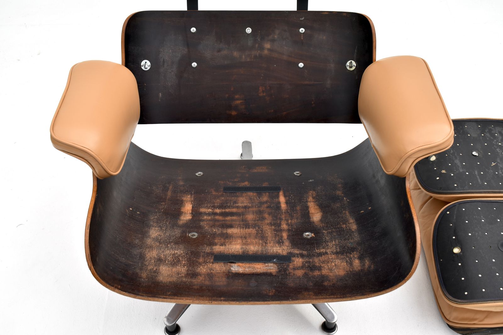 Furniture Original 1960s Vintage Eames Lounge Chair For Herman Miller photo