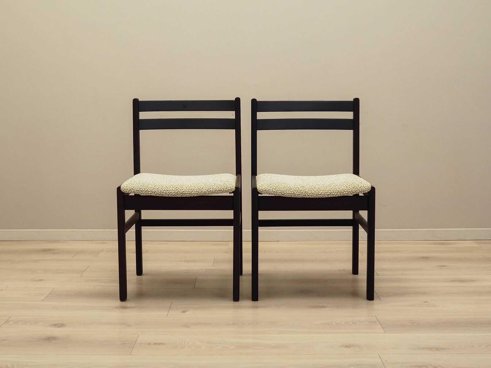 Set Of Two Vintage Chairs, Danish Design, 1970s, Production: Denmark photo vinterior