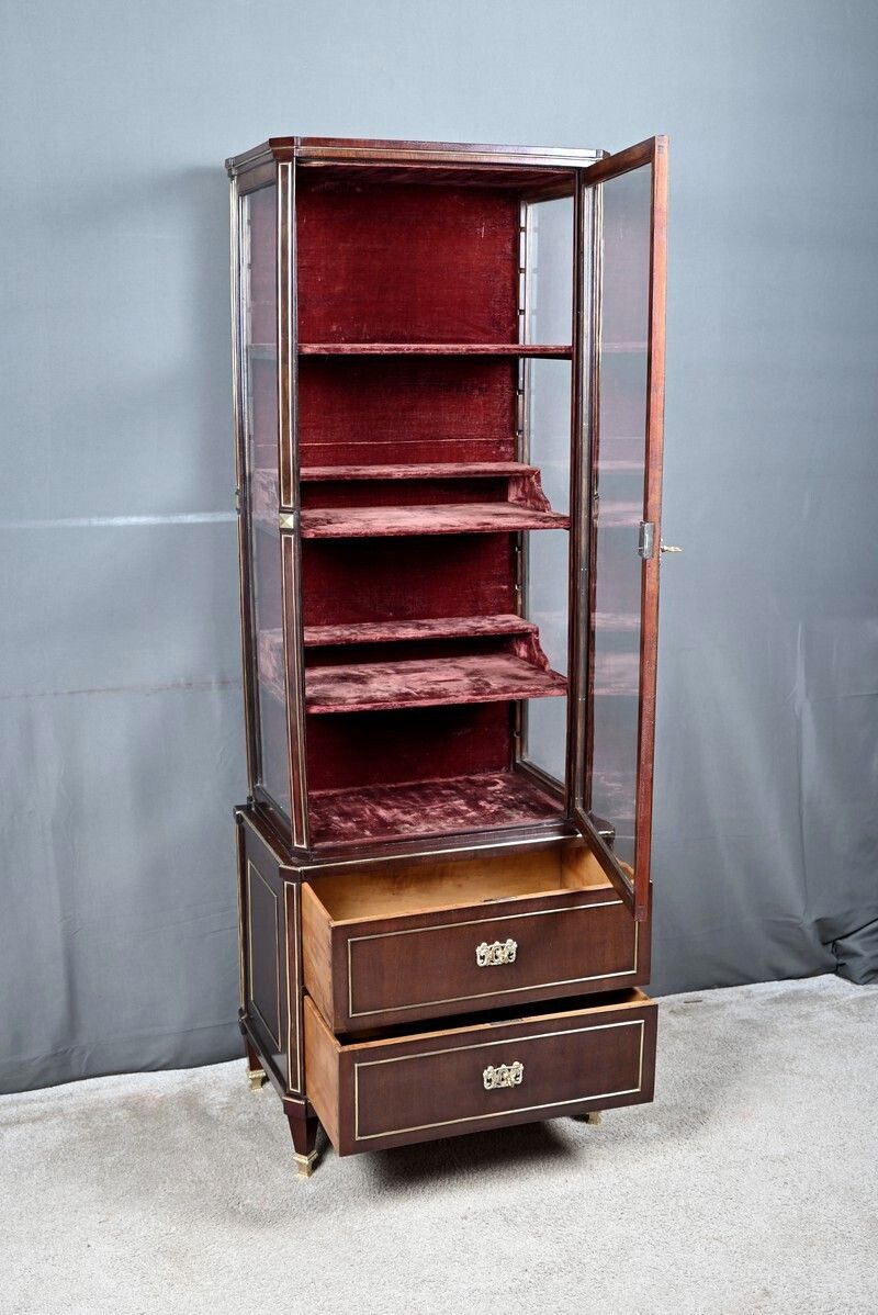 Small Mahogany Display Cabinet, Louis XVI Style – Late 19th Century photo Furniture
