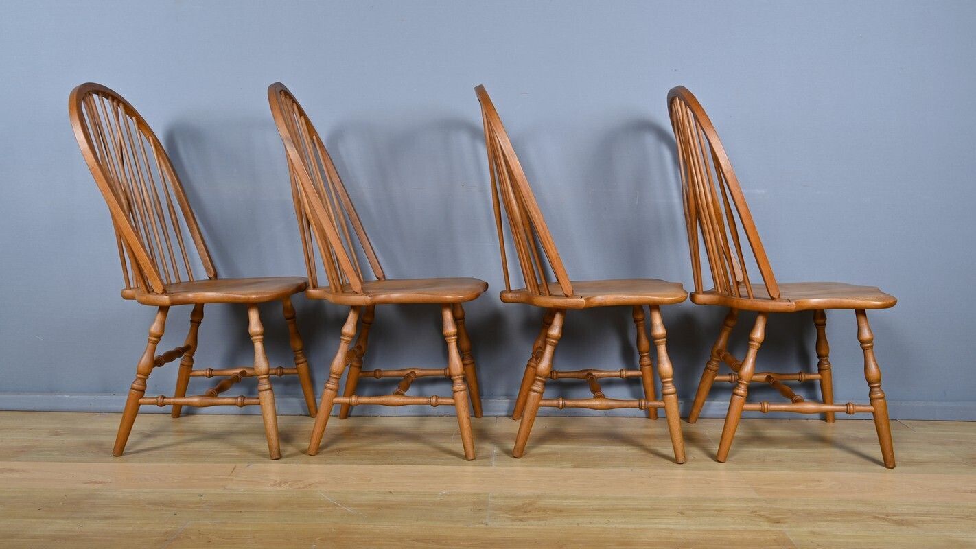 Set Of 4 Windsor Beech Chairs, England – Early 20th Century photo 1210.0