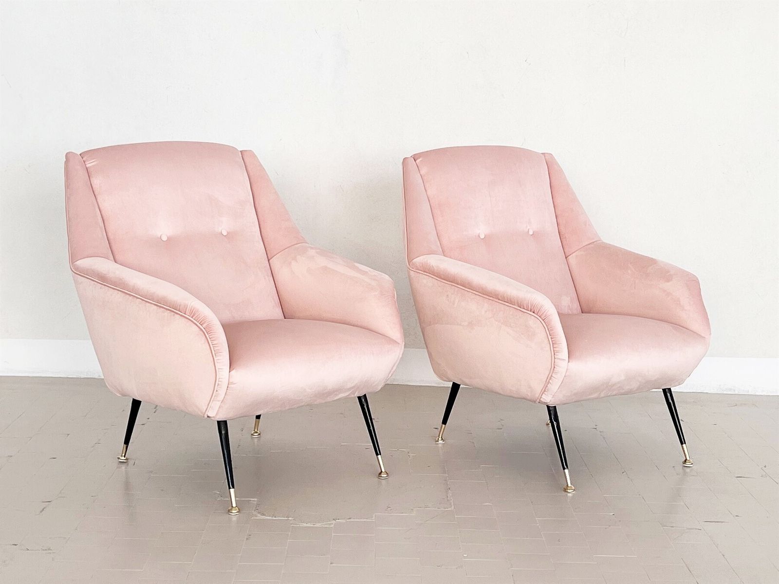 Italian Midcentury Armchairs In Soft Pink Velvet And Brass Tips, 1950s photo 1950.0