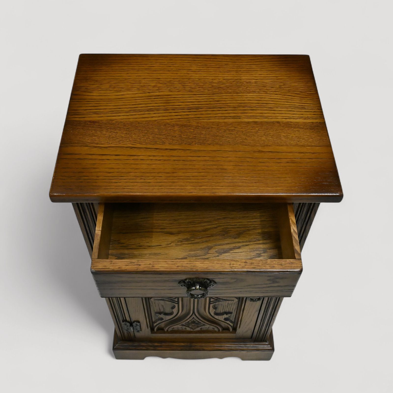 Old Charm Pedestal Cabinet Drawer Light Oak Free Delivery photo 387.0