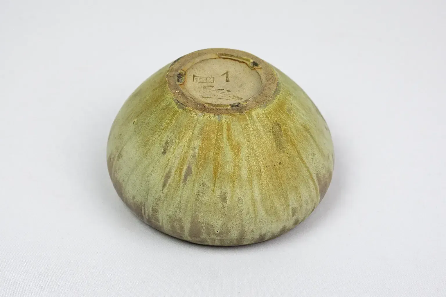 Glazed Stoneware Bowl By Alexandre Bigot (1914) – Cream And Nuanced Blue Flamed Stoneware photo vintage