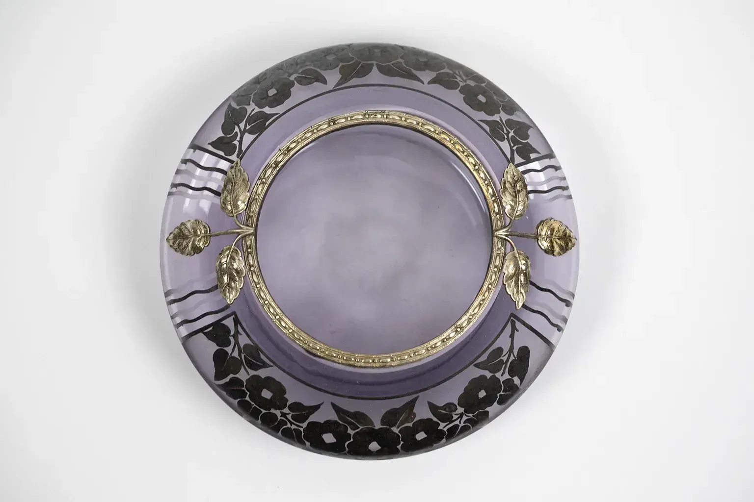 Art Deco vaas in mauve glas door D'Argyl met tinnen montuur photo for sale