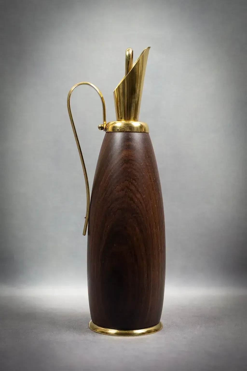 Carafe thermos en bois et laiton, par Aldo Tura - Italie, vers 1950 photo vinterior