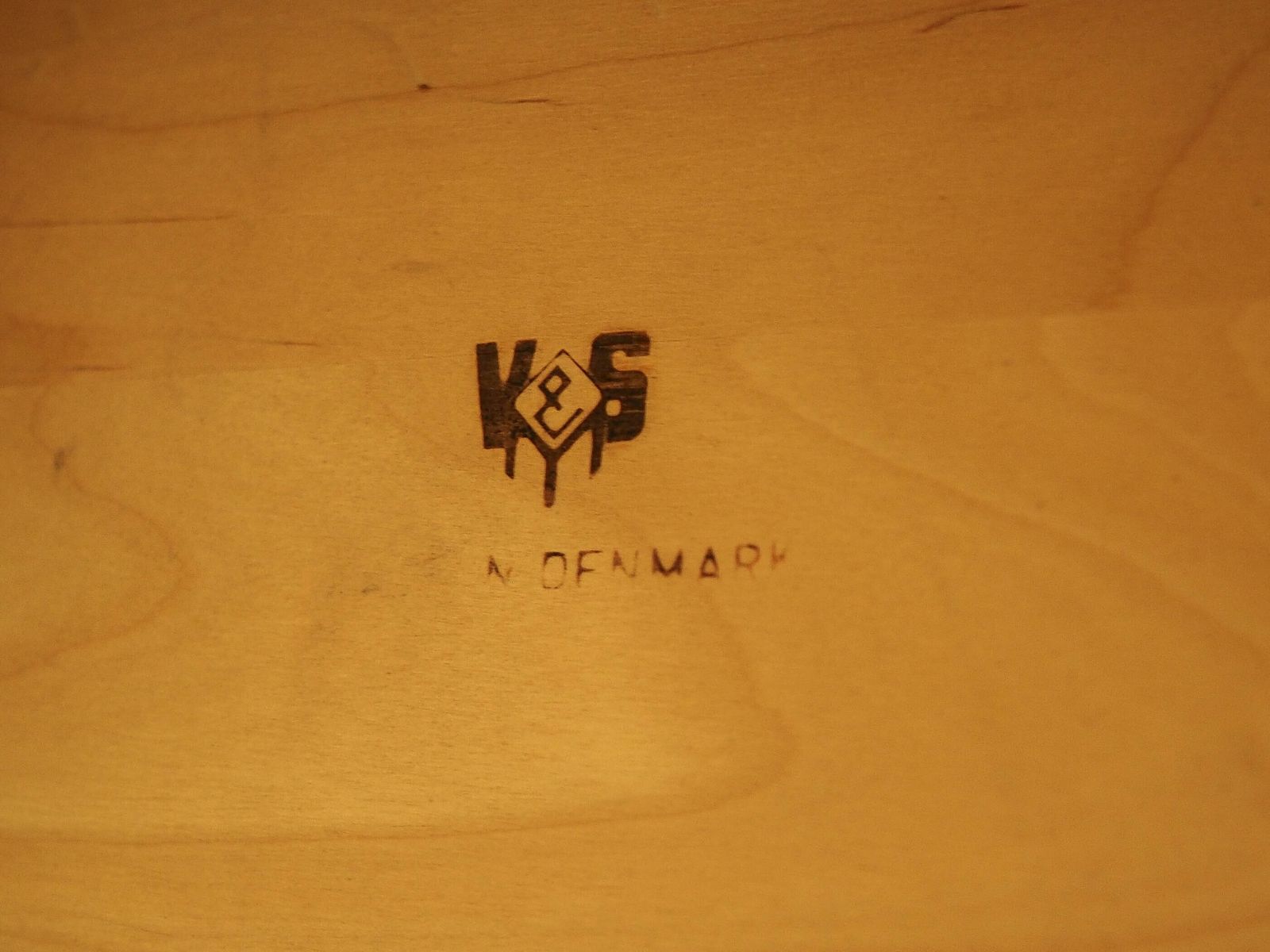 photo vintage Vintage Table, Danish Design, 1960s, Designer: Henning Kjaernulf, Manufacturer: Vejle Stole & Møbelfabrik