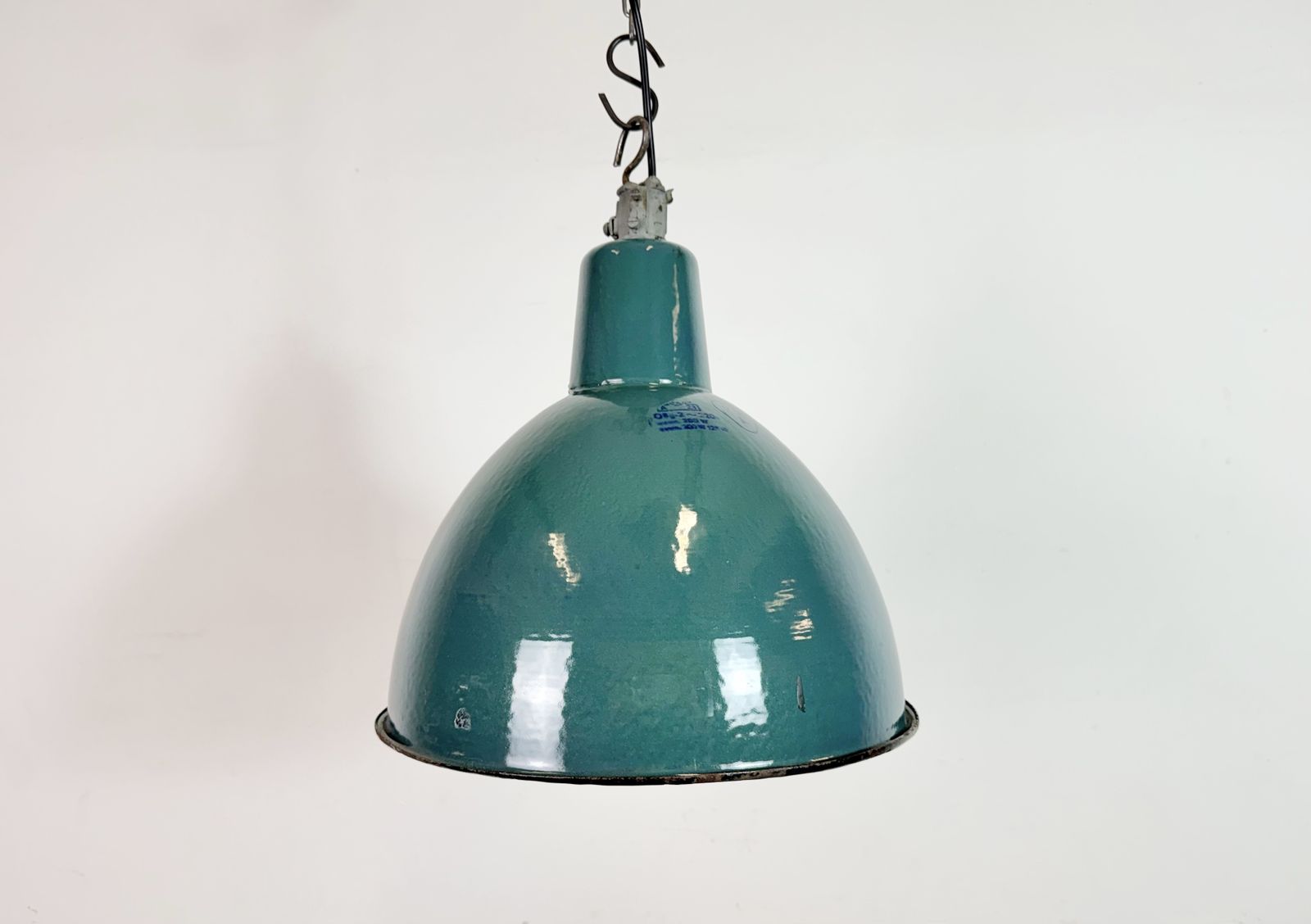 photo furniture Industrial Petrol Enamel Factory Pendant Lamp, 1960s, 5x