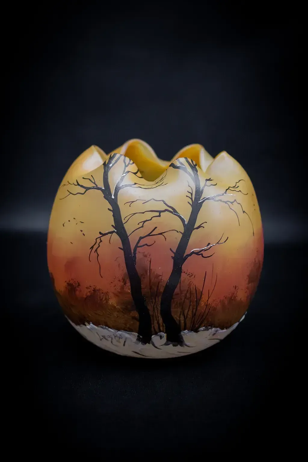 Vase sphérique Legras à décor de sous-bois enneigé photo furniture