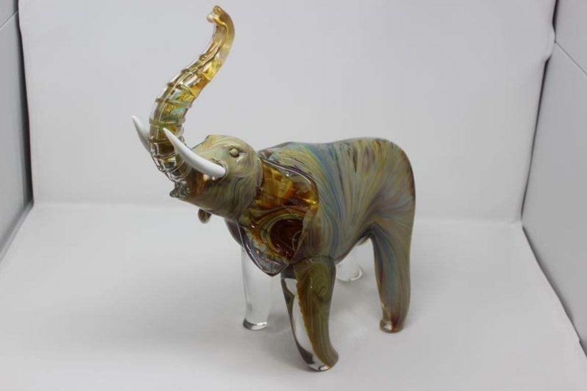 Oscar Zanetti   Elephant In Calcedonia Glass photo 2766.0