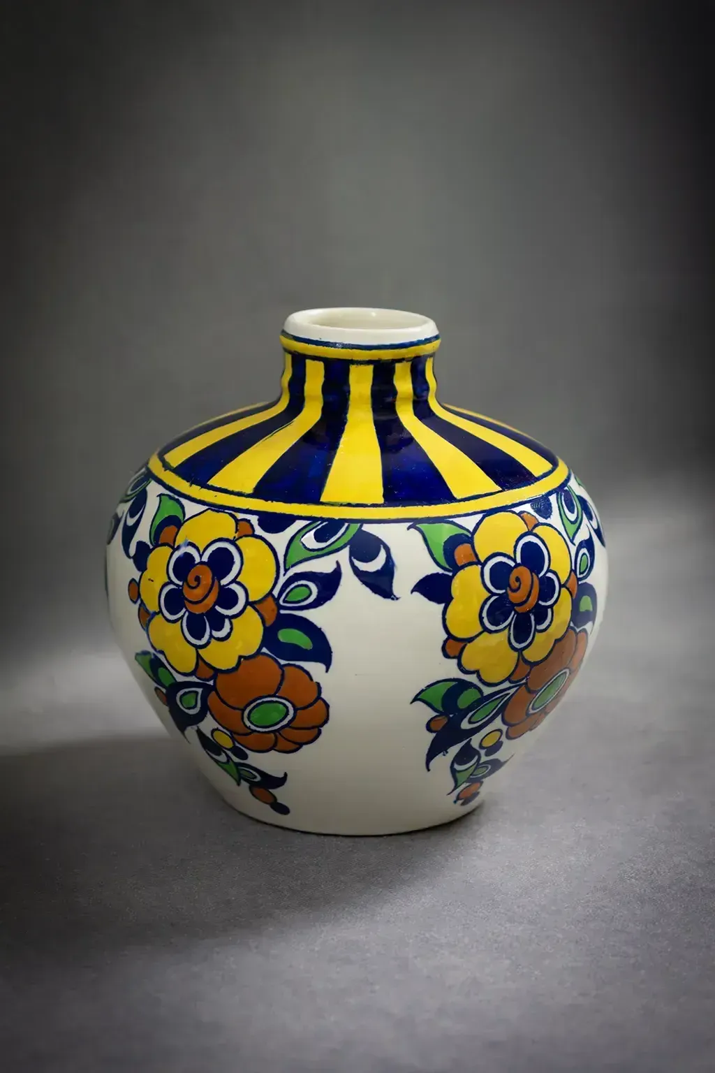 Vase Art Déco en forme de boule par Charles Catteau pour Boch Frères Keramis (D.1049)