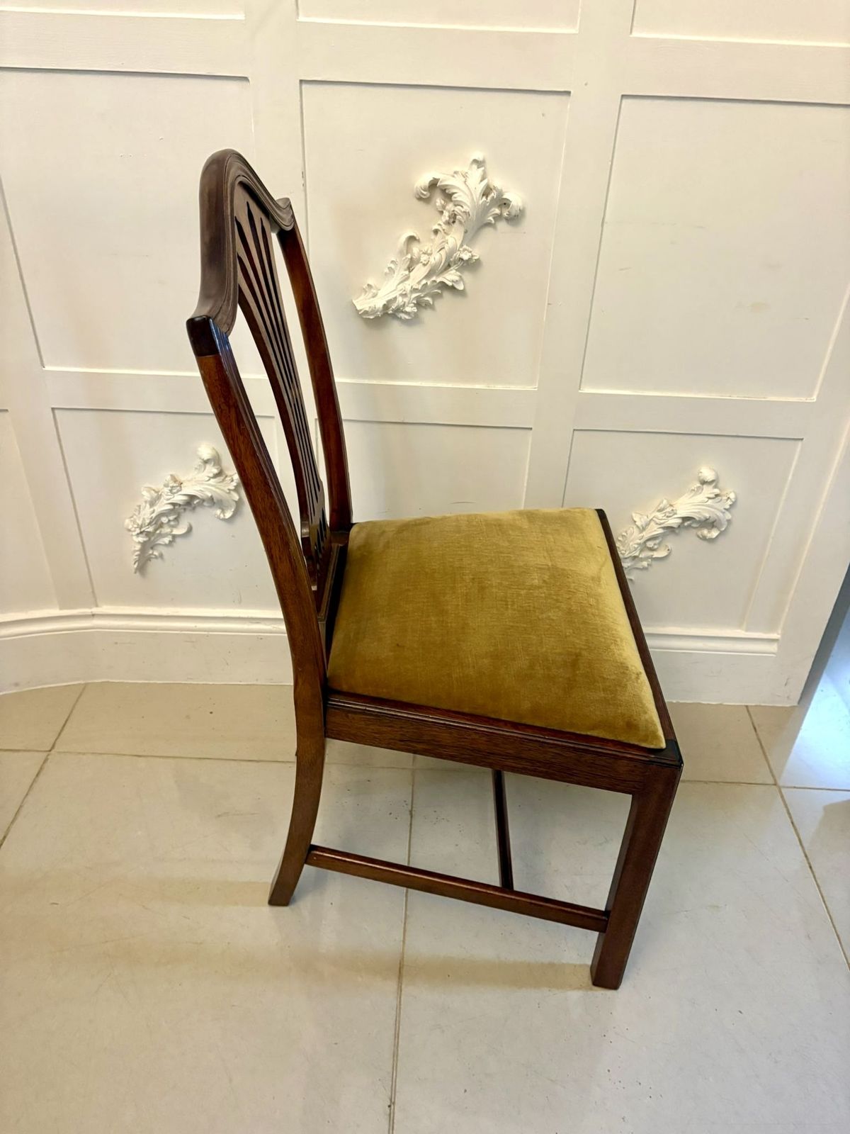 photo vinterior Quality Set Of 12 Antique Mahogany Hepplewhite Style Dining Chairs