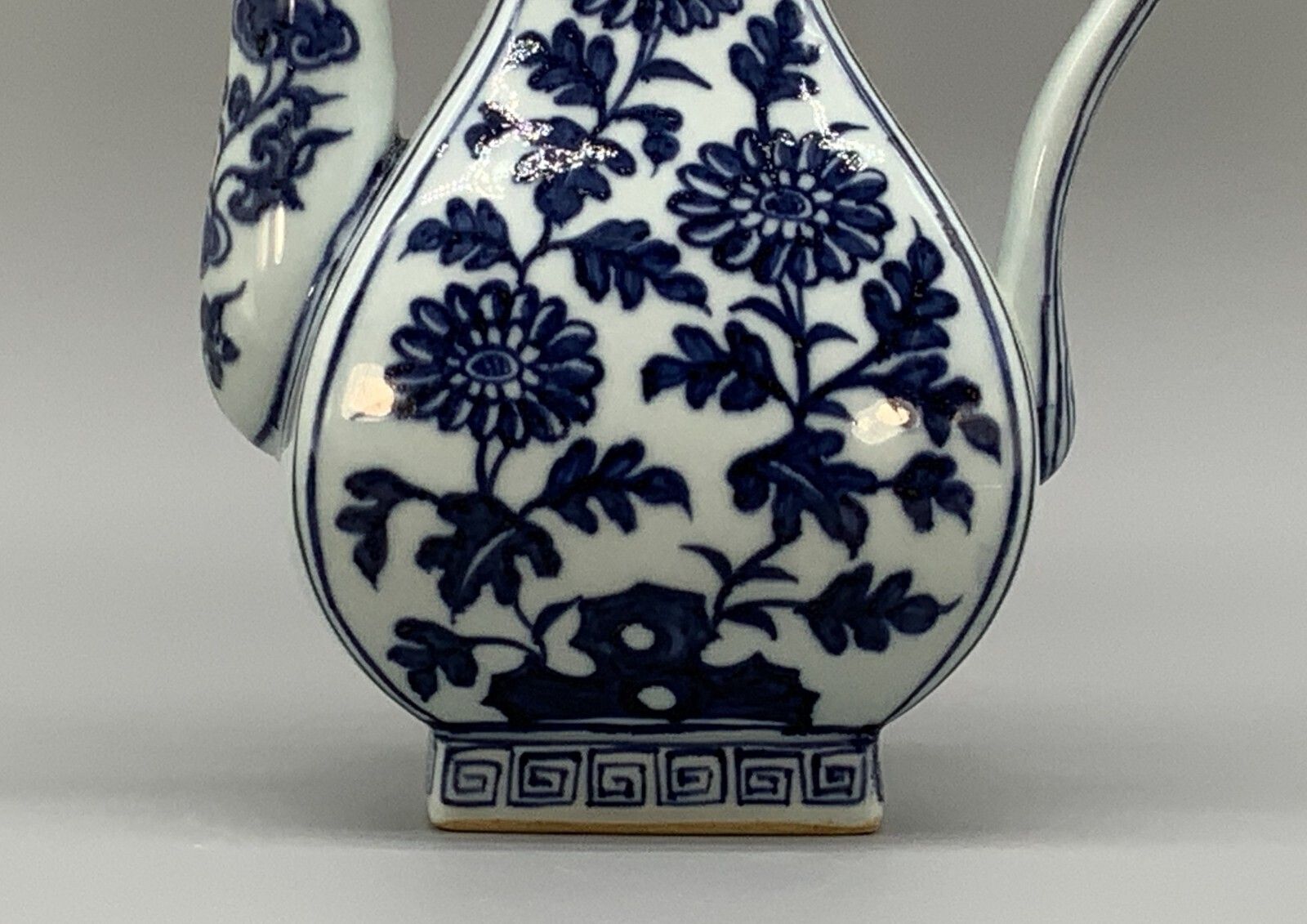 photo vintage Superb Early 20thc Chinese Blue & White Ming Dynasty Style Porcelain Teapot Ewer