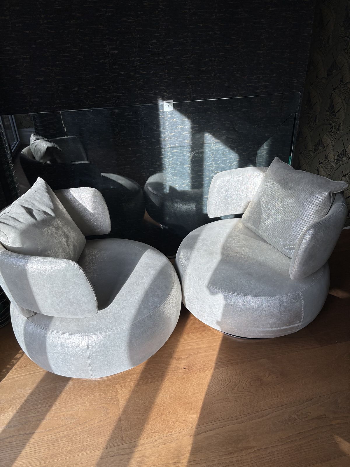 Pair Of Roche Bobois Swivel Lounge Chairs In Gold Beige Leather photo for sale