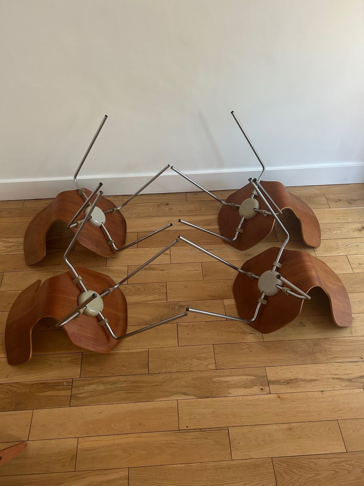Arne Jacobsen Fritz Hansen Model 3103 “Hammer” Chairs Set Of 4 Mid Century Danish photo Furniture