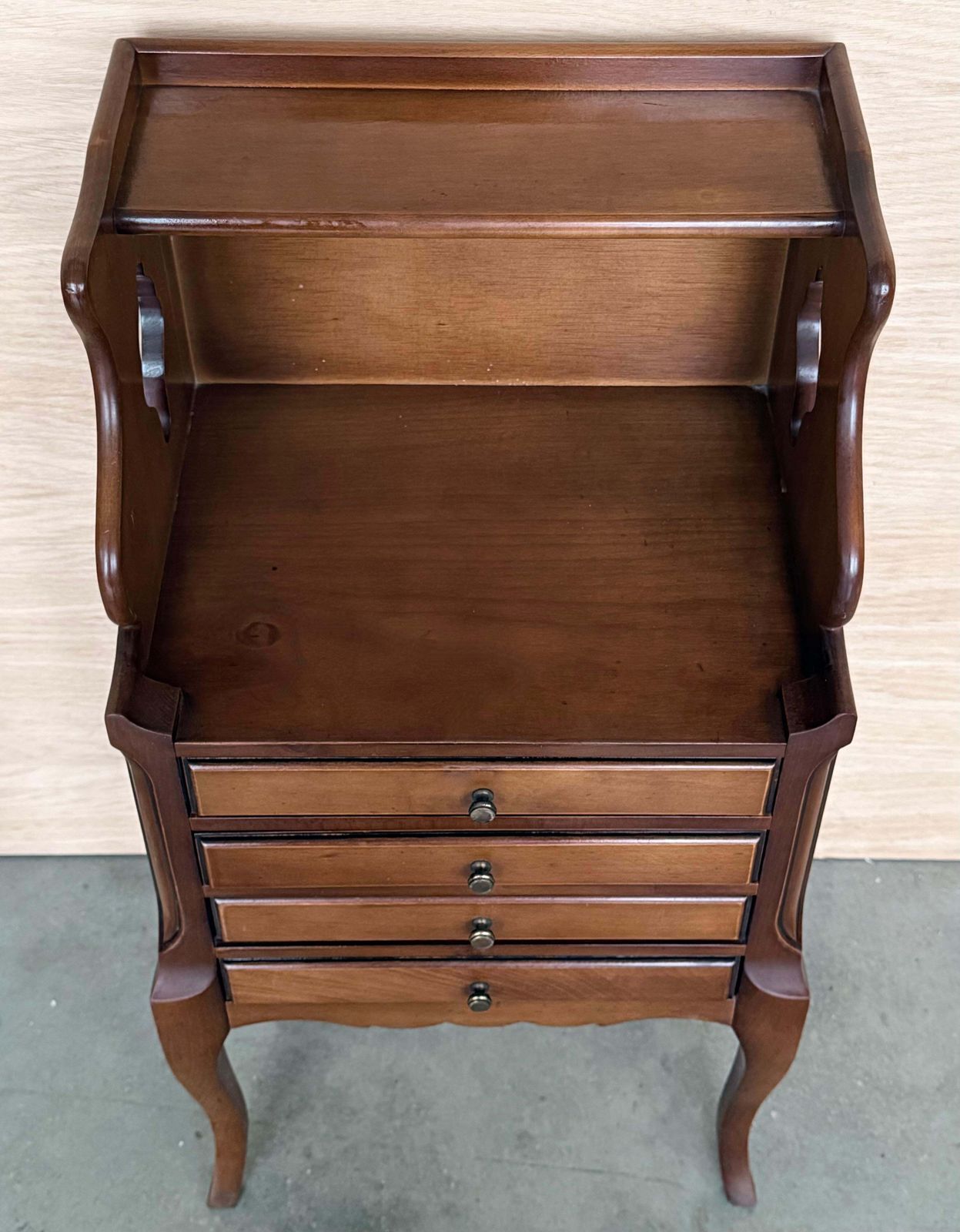 Paire de tables de chevet françaises, étagère haute et quatre tiroirs bas photo vinterior